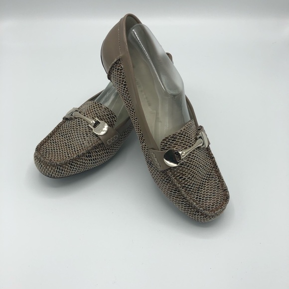Anne Klein Tan Speckle Flats- Size 6.5 - Picture 2 of 5